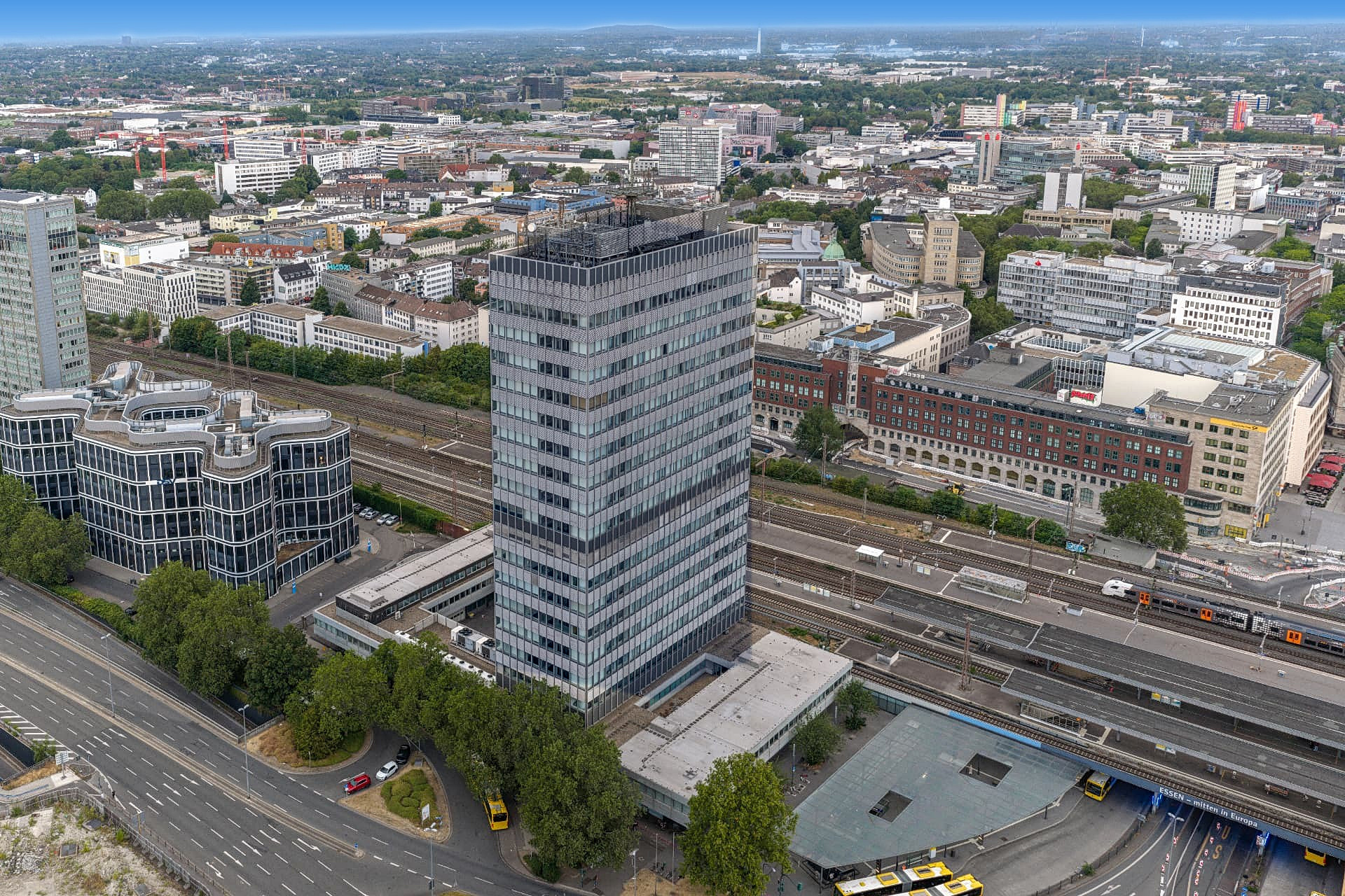 Luftbild über dem Essener Südviertel